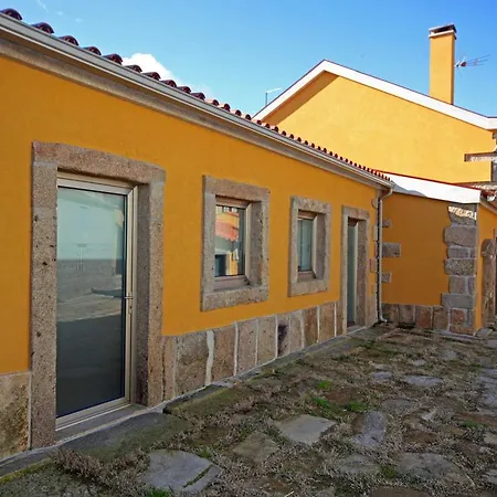 Vakantieboerderij Curral De L Tiu Pino *