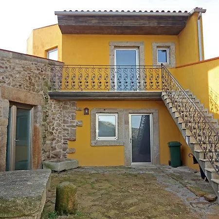 Curral De L Tiu Pino * Sendim (Braganca)