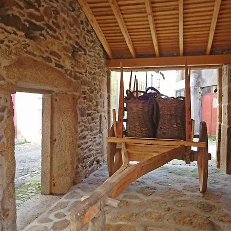 Vakantieboerderij Curral De L Tiu Pino *