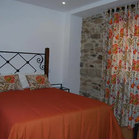 Curral De L Tiu Pino Sendim