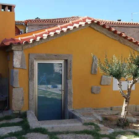 Curral De L Tiu Pino Sendim (Braganca)