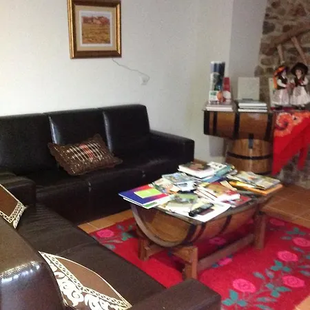 Curral De L Tiu Pino Sendim (Braganca)