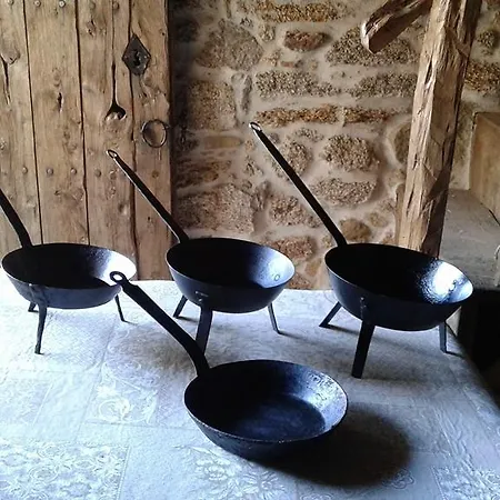Curral De L Tiu Pino Sendim (Braganca)