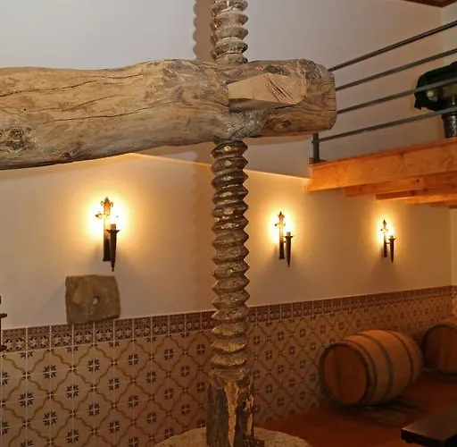 Curral De L Tiu Pino * Sendim (Braganca)