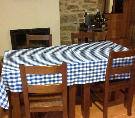 Farma Curral De L Tiu Pino Sendim (Braganca)